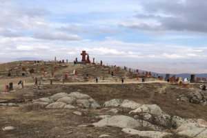 Menjelajahi Biara Surb Hovhannes: Keajaiban Spiritual di Armenia