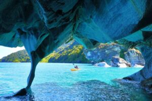 Keajaiban Geologi Gua Marmer Di Patagonia Chili