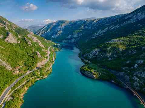 Keajaiban Alam Sungai Neretva di Bosnia dan Herzegovina