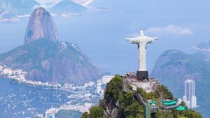 patung-christ-the-redeemer-istock-485159760-1_ratio-16x9