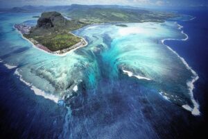 Keajaiban di Mauritius, 'Air Terjun' di Dalam Laut